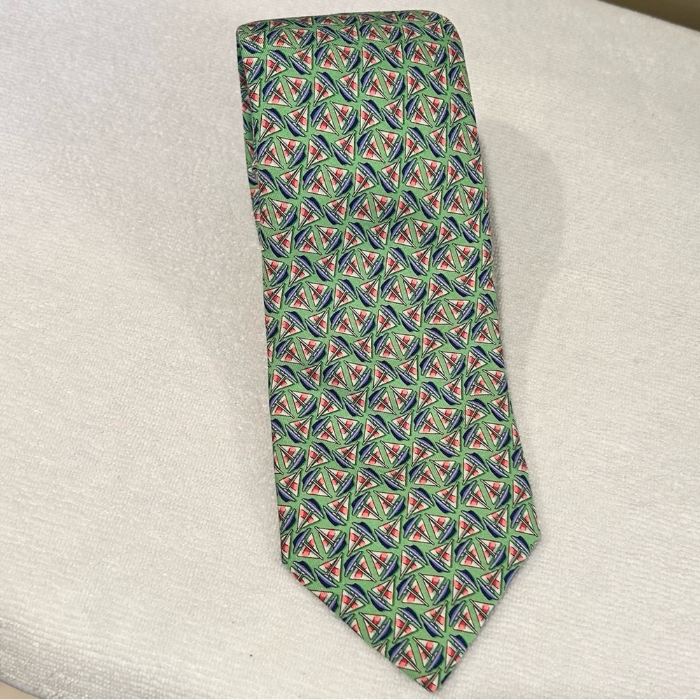 Vineyard Vines Silk Necktie in Mint Green With Pink and Blue Sailboats